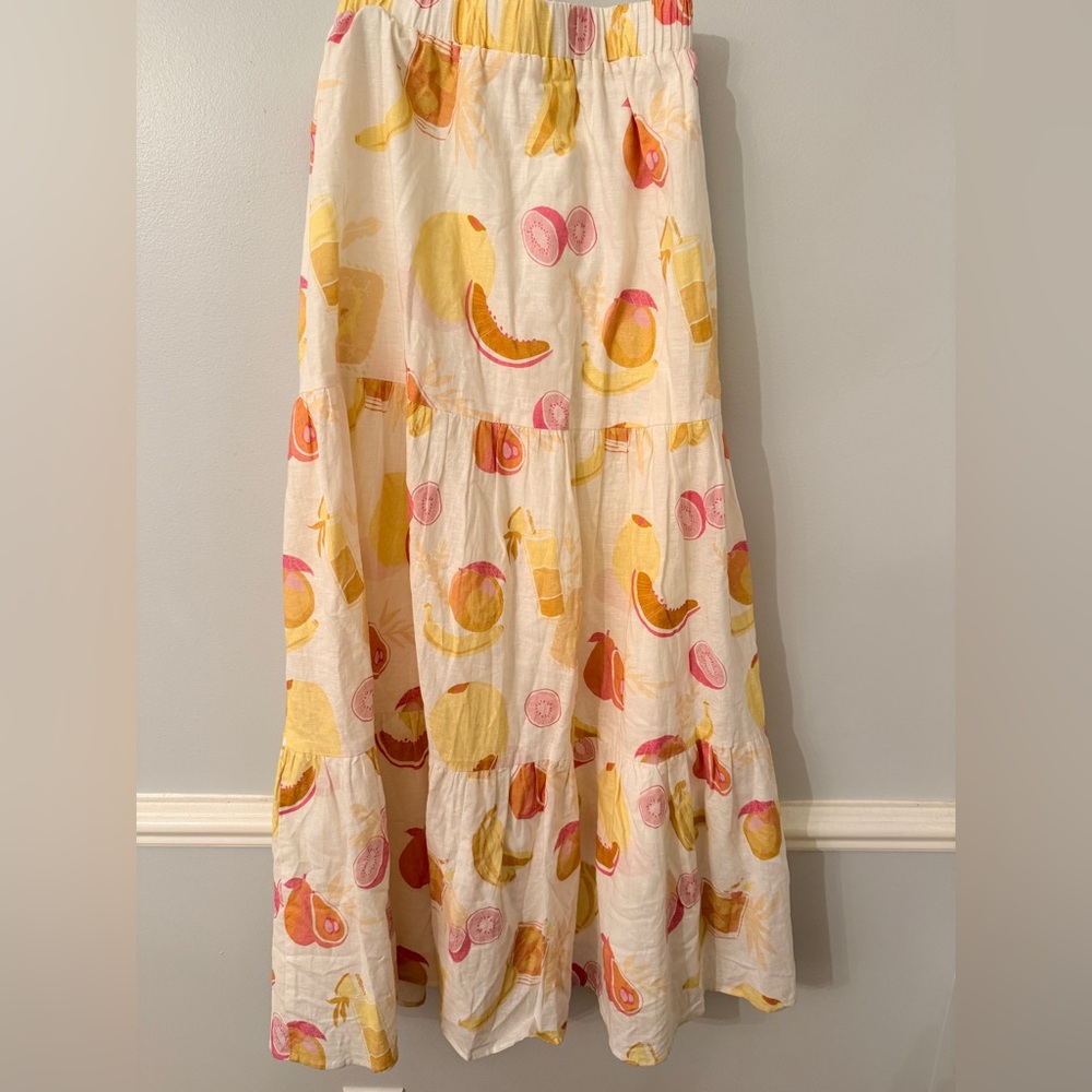 Charlie Holiday Fruit Print Tiered Maxi Skirt M Linen Blend plus J. Crew Tee - Picture 10 of 13